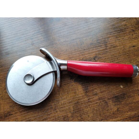 KitchenAid Large 3-1/2" Pizza Cutter/Wheel, Slicer w/Red Handle - Picture 5 of 11